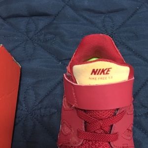 Nike red/white shoes